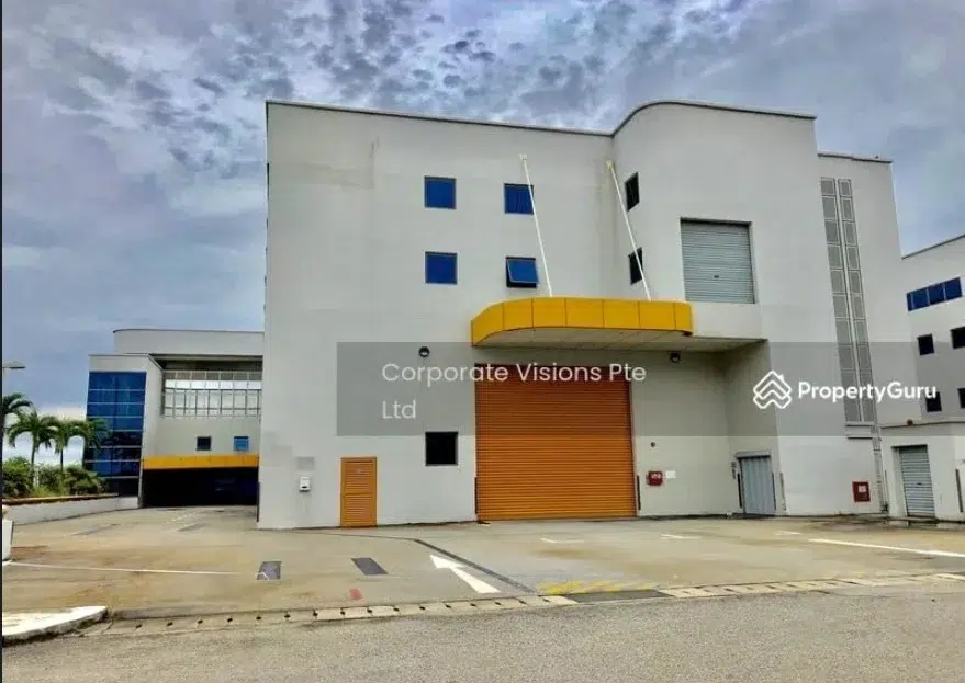 Semi-Detached Factory Workshop Warehouse with Large Parking, Open area and Standalone Setting