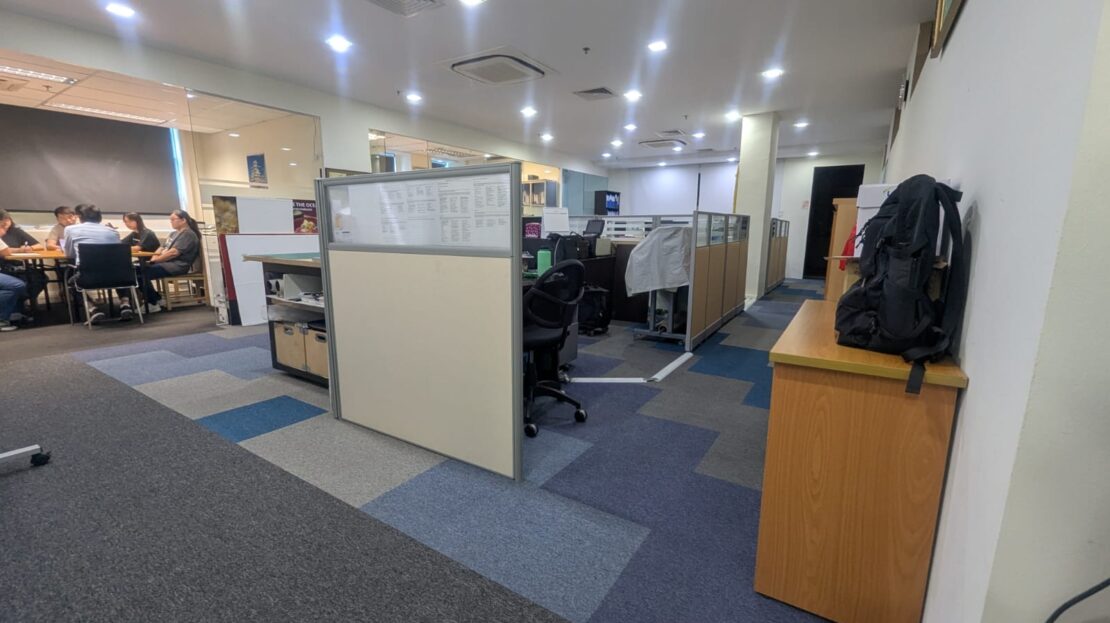 Fitted office lower delta