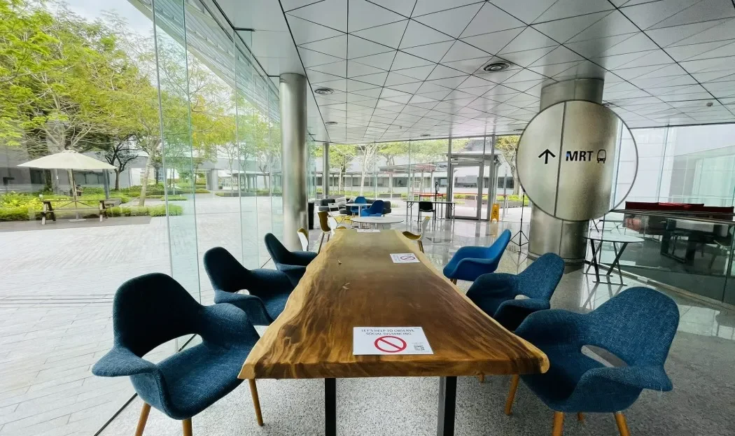 Modern Business Space Office with futuristic setting MODERN BP OFFICE, CO WORK SPACE SETTING