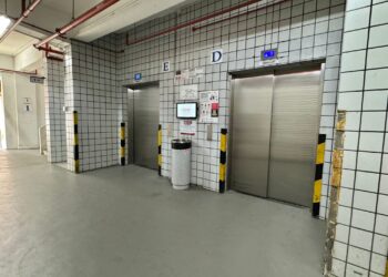1001 Jalan Bukit Merah Cargo lift
