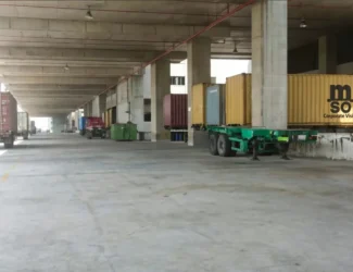27 Penjuru lane loading bay